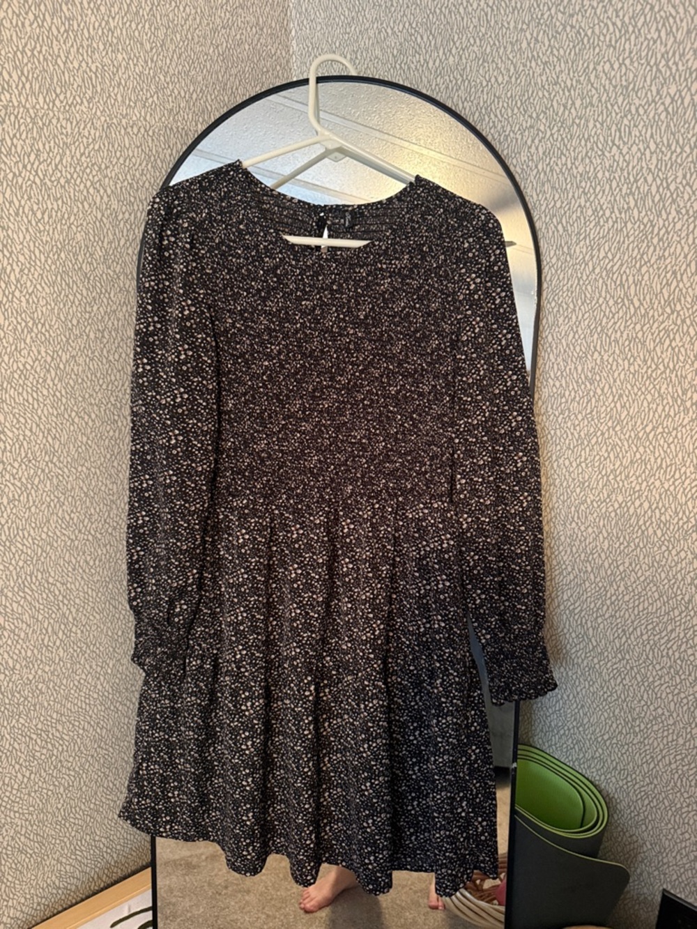 Womens Black Floral Long-Sleeve Tiered Dress